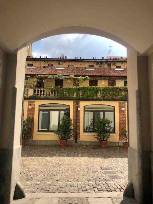 Appartamento Porta Romana Milan Exterior photo